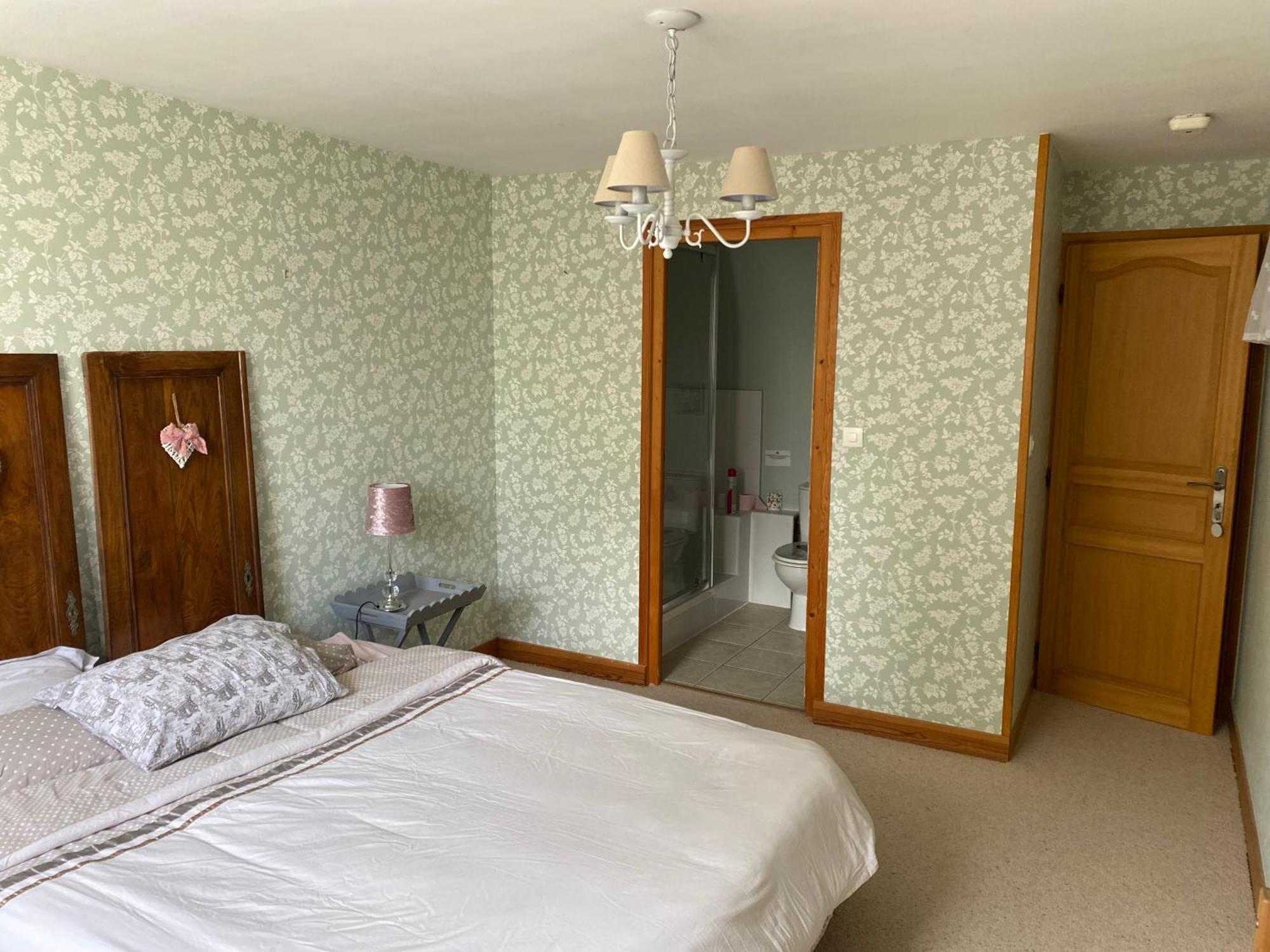 Chambre De Rose - Le Refuge Des Parachutistes - En Bordure Du Marais Neuville-au-Plain Exteriér fotografie