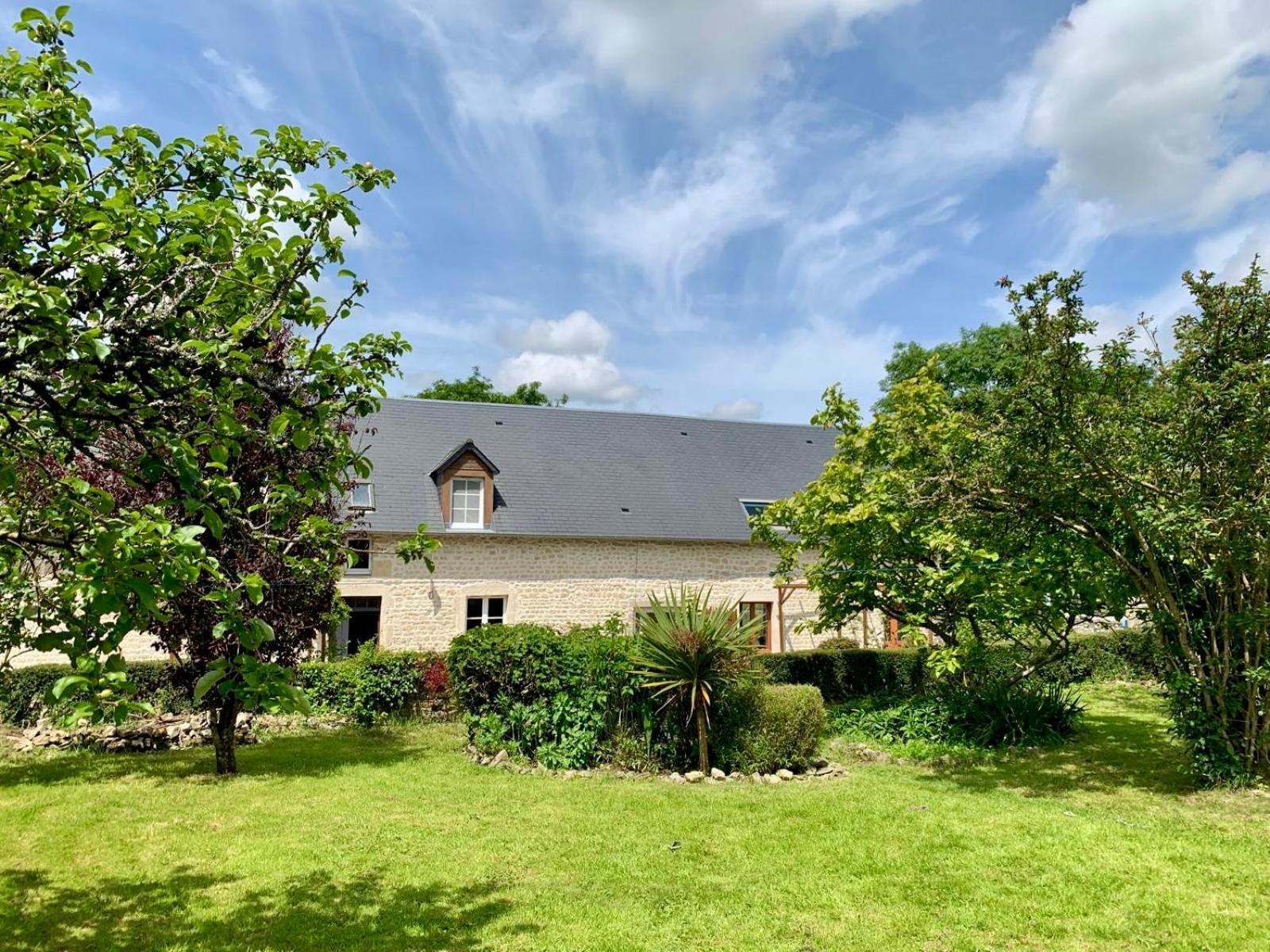 Chambre De Rose - Le Refuge Des Parachutistes - En Bordure Du Marais Neuville-au-Plain Exteriér fotografie